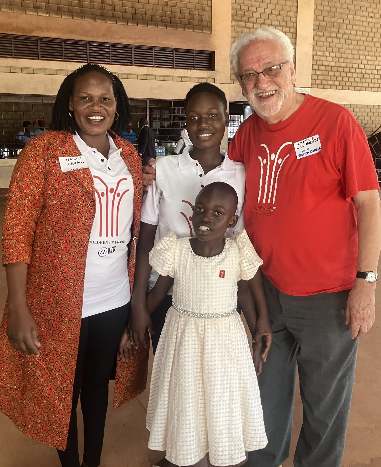 Nancy and Bill with children in Uganda (1)