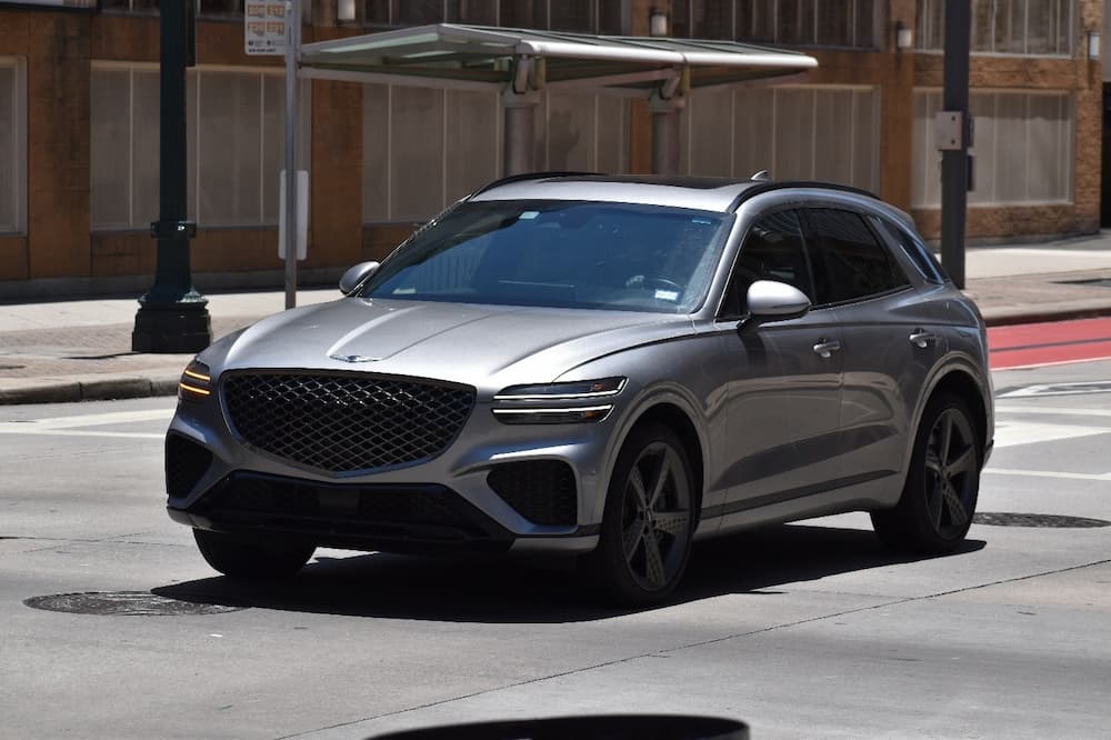 Gray 2025 Genesis GV70